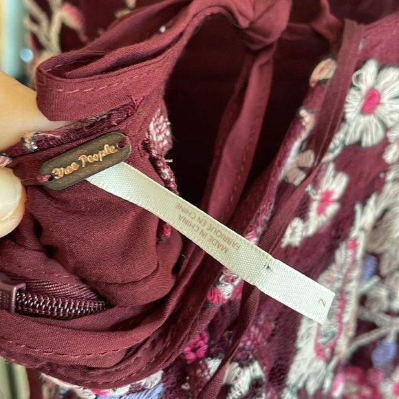 Free people embroidered maroon dress size 2 - Picture 4 of 4